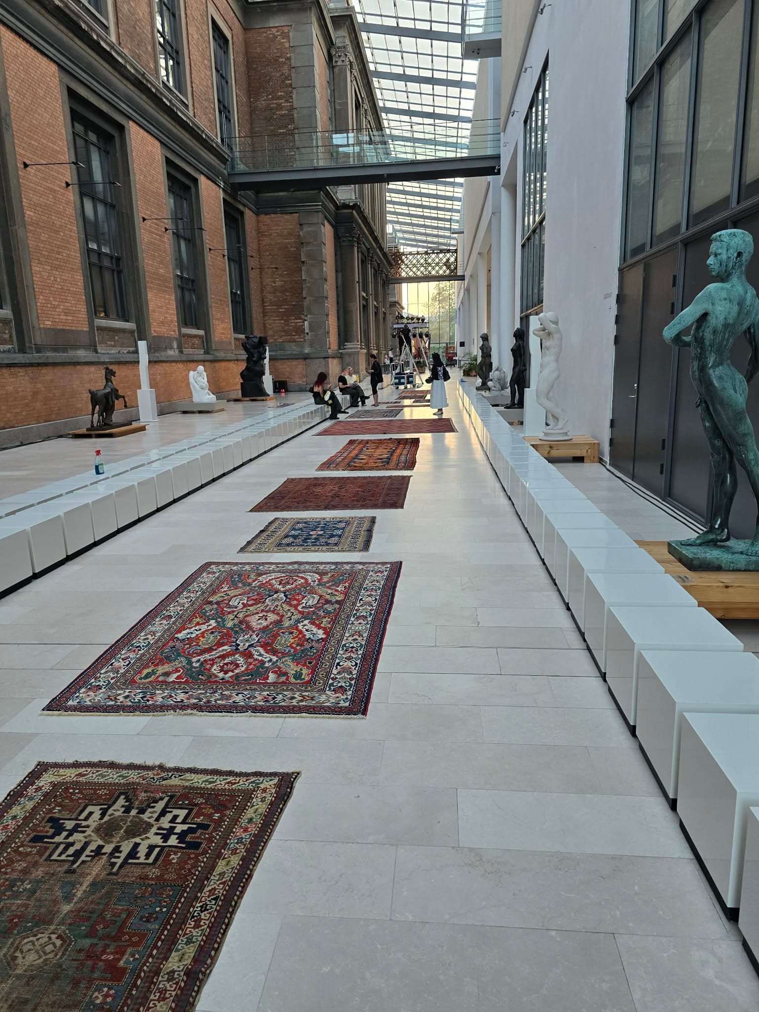 Runway tæpper i gårdrummet